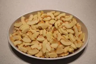 Gratinado de manzana y fruta con almendras : etape 25