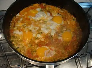Pequeña ratatouille con huevos rotos : etape 25