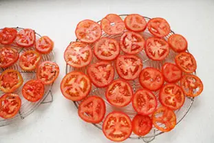 Hojaldre de tomate y pesto