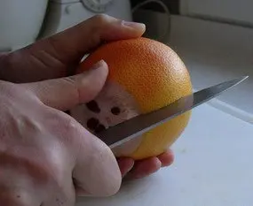 Como pelar una fruta al vivo