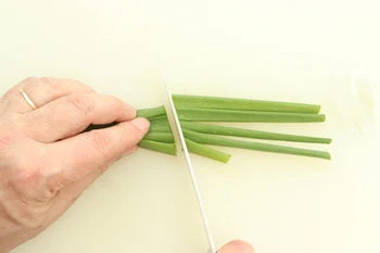 oignon nouveau tallos cortados en 2