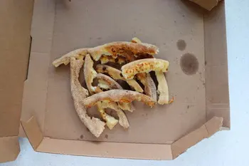 No tire la masa de la pizza
