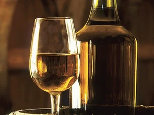 temperatura del vino amarillo