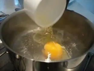 Huevos escalfados : Foto de la etapa4