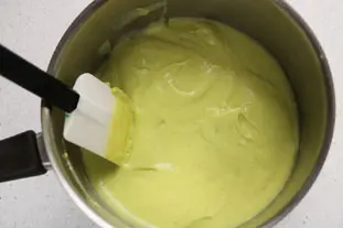 Crema pastelera de limon verde