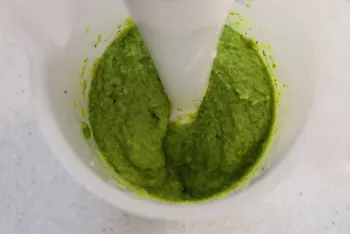 Pesto de menta y guisantes