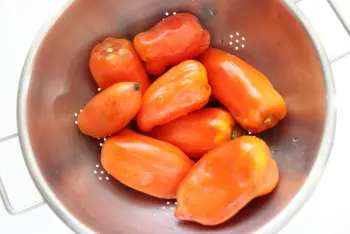 Salsa de tomate de fin de temporada : Etapa 1