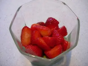Copa de fresas, menta y chantilly : Foto de la etapa6