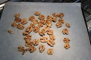 Pastel de nueces y manzanas caramelizadas : Foto de la etapa1