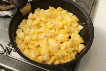 Pasteles suaves de manzana y almendra : Etapa 10