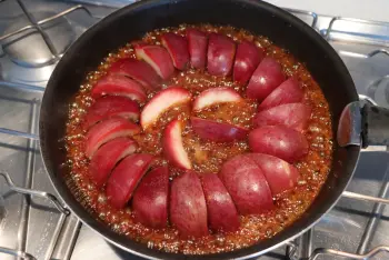 Tarta boulangère tatin con nectarinas de vid : Foto de la etapa26