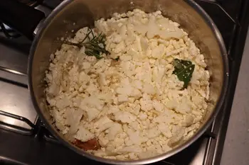 Coliflor cremosa con salmón ahumado : Foto de la etapa4