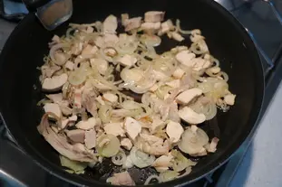 Tortilla de espinacas y pollo en gratinado