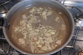 Guisantes nuevos al pesto