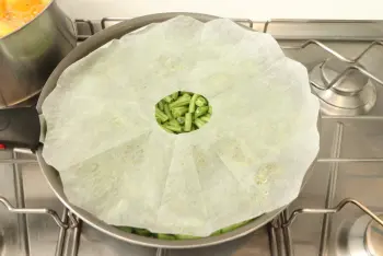 Judías verdes salteadas con pesto y trocitos de tocino : Etapa 4