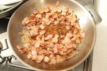 Judías verdes salteadas con pesto y trocitos de tocino : Etapa 6