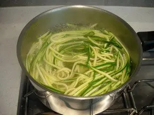 Tagliatelles y spagheti de calabacin a la carbonara : Foto de la etapa5