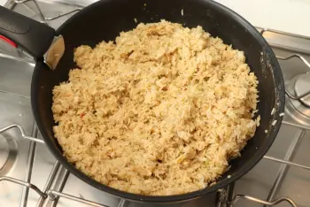 Arroz frito con pollo y cebolleta : Etapa 9