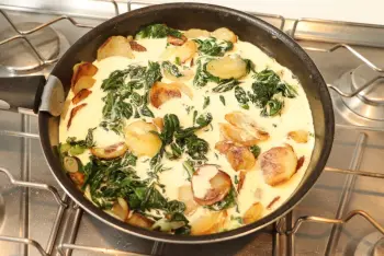 Quiche de espinacas y patatas sin masa