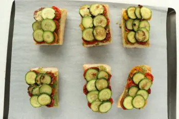 Tartines con calabacín y tomate gratinado : Etapa 13