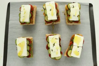 Tartines con calabacín y tomate gratinado : Etapa 14