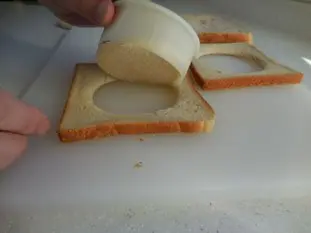 Huevo frito sobre tostada : Foto de la etapa1