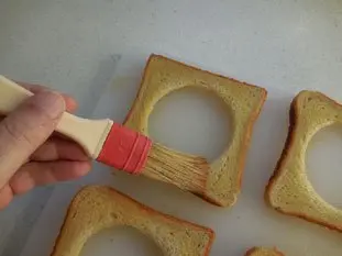 Huevo frito sobre tostada : Foto de la etapa3
