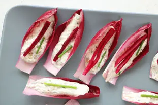 Endibias rojas en aperitivo