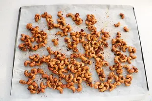 Nueces de acajú tostadas con especias : Foto de la etapa6