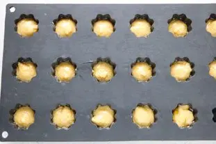 Pequeñas magdalenas saladas con 2 quesos : Foto de la etapa5