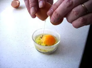 Huevos cocotte con queso Comté : Foto de la etapa5