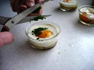 Huevos cocotte con queso Comté : Foto de la etapa8