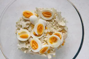 Ensalada de coliflor y huevos duros