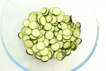 Ensalada de calabacines crujientes con las sobras del asado : Etapa 2