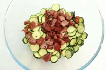 Ensalada de calabacines crujientes con las sobras del asado : Etapa 5