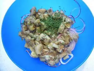 Ensalada templada de patatas y alcachofas moradas