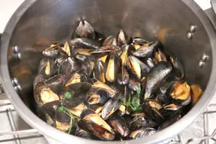 Curry de mejillones y repollo (col) : Foto de la etapa1