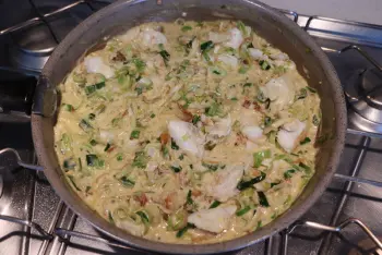 Filete de pescado con puerros y crema de mostaza