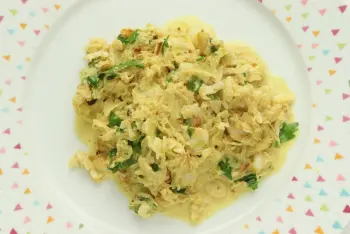 Filetes de pescado con col y curry