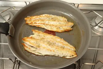 Filete de lubina a la cretense : Etapa 7