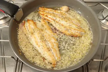 Filete de lubina a la cretense : Etapa 8