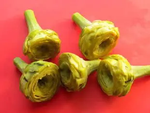Cómo preparar las alcachofas violetas