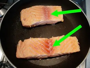 Cómo freír correctamente el salmón : Foto de la etapa5