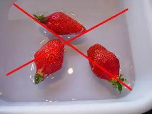 No hay que sumergir las fresas en agua