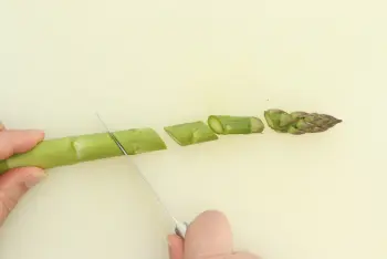 Cómo preparar espárragos verdes : Etapa 7
