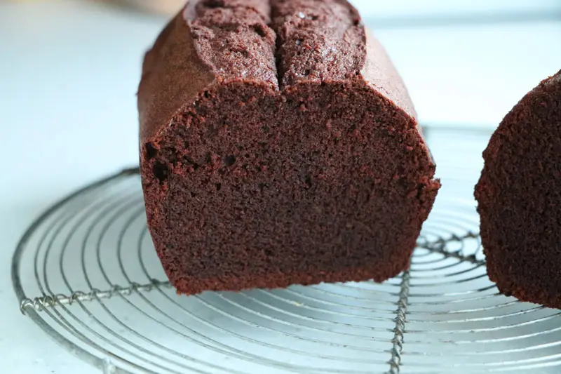 Bizcocho esponjoso de chocolate