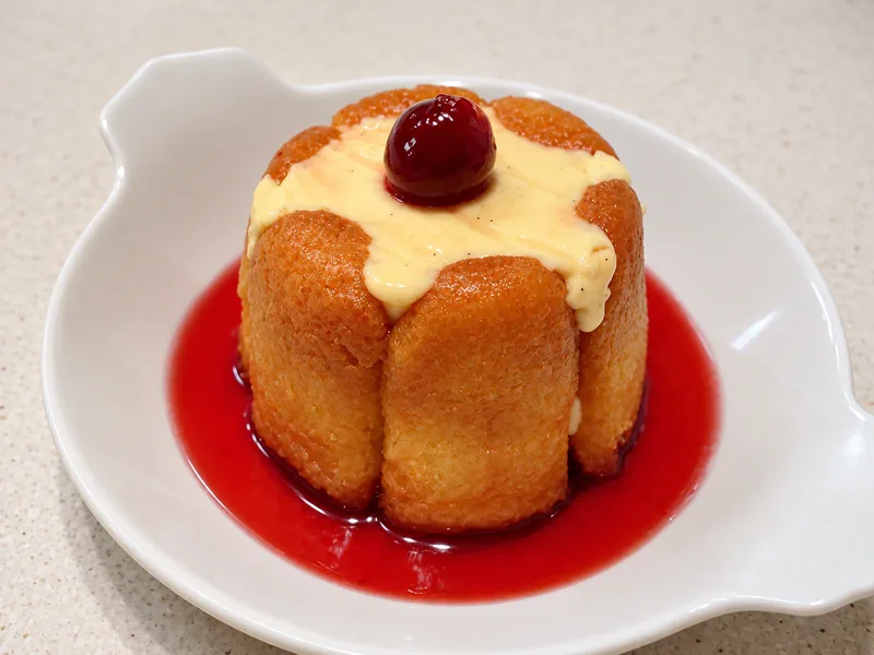 Pequenas charlottes con cerezas griottines