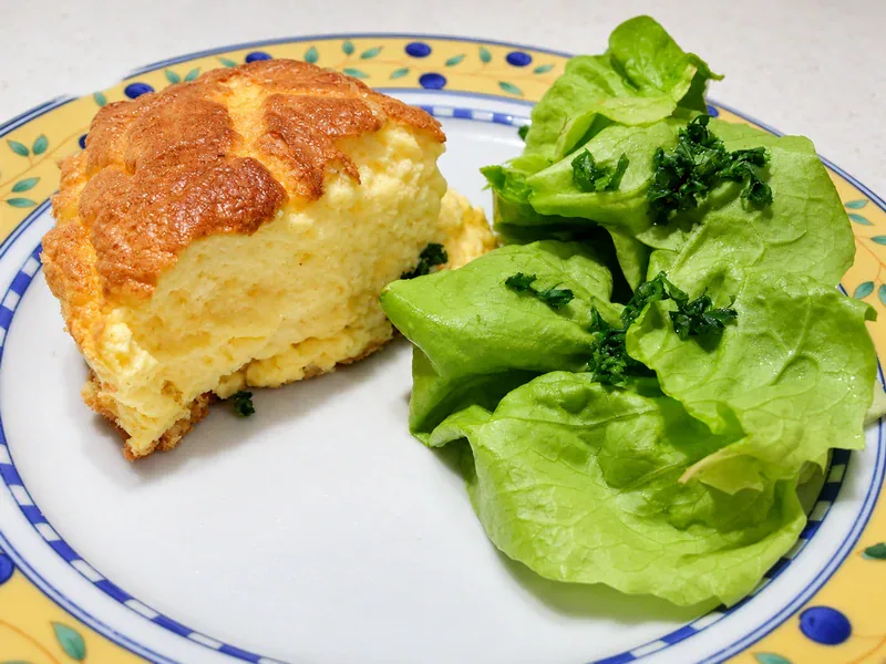 Tortilla soufflé con queso