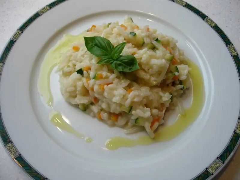 Risotto cremoso con verduritas