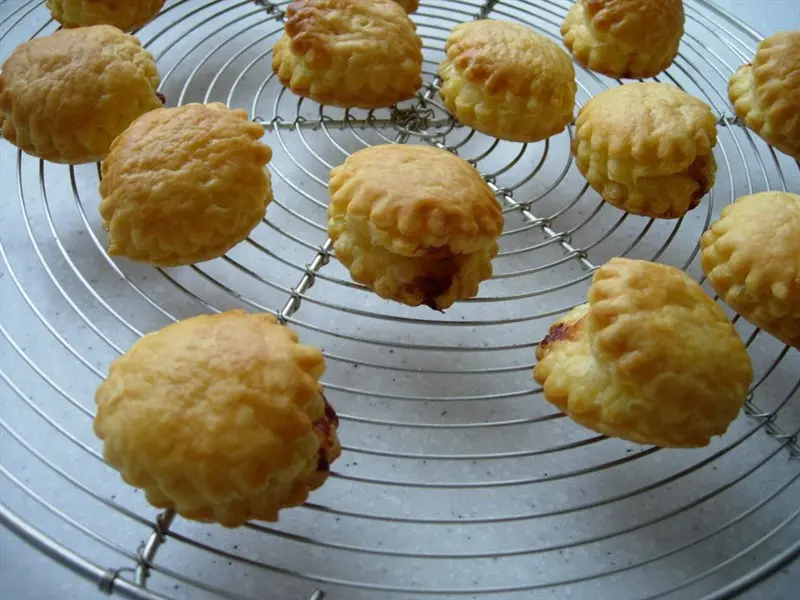 Pequeños hojaldres con foie gras